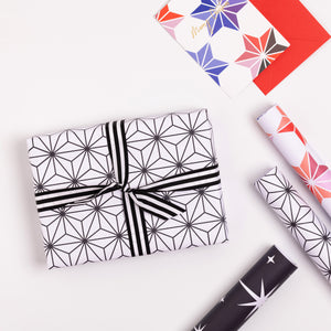 Lined Stars | Christmas Wrapping Paper